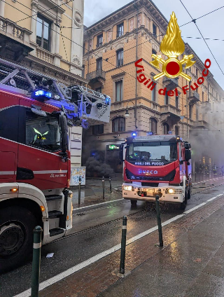Spento l’incendio nel centro di Torino